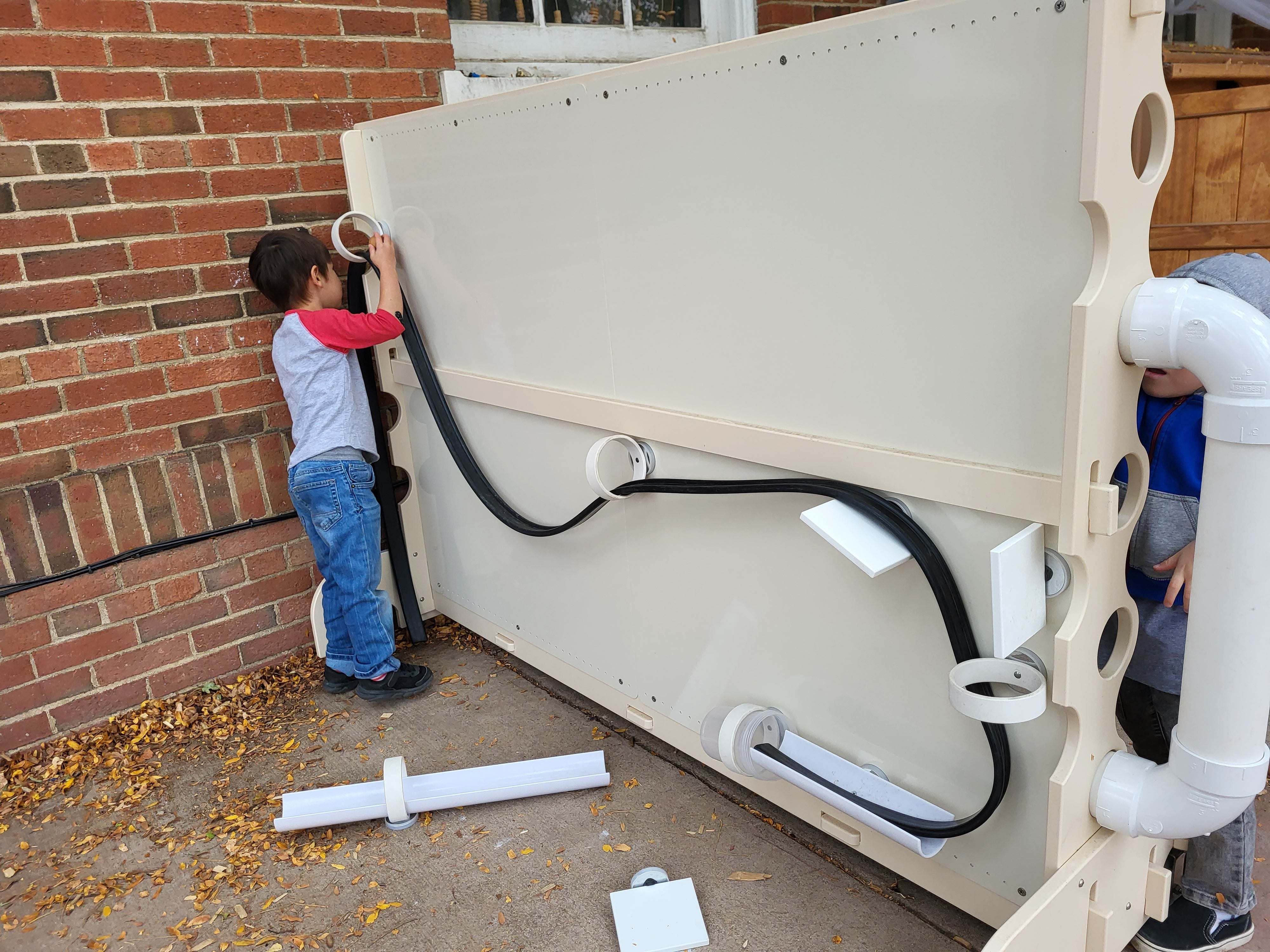 Outdoor Mobile Magnet Wall - Image 4