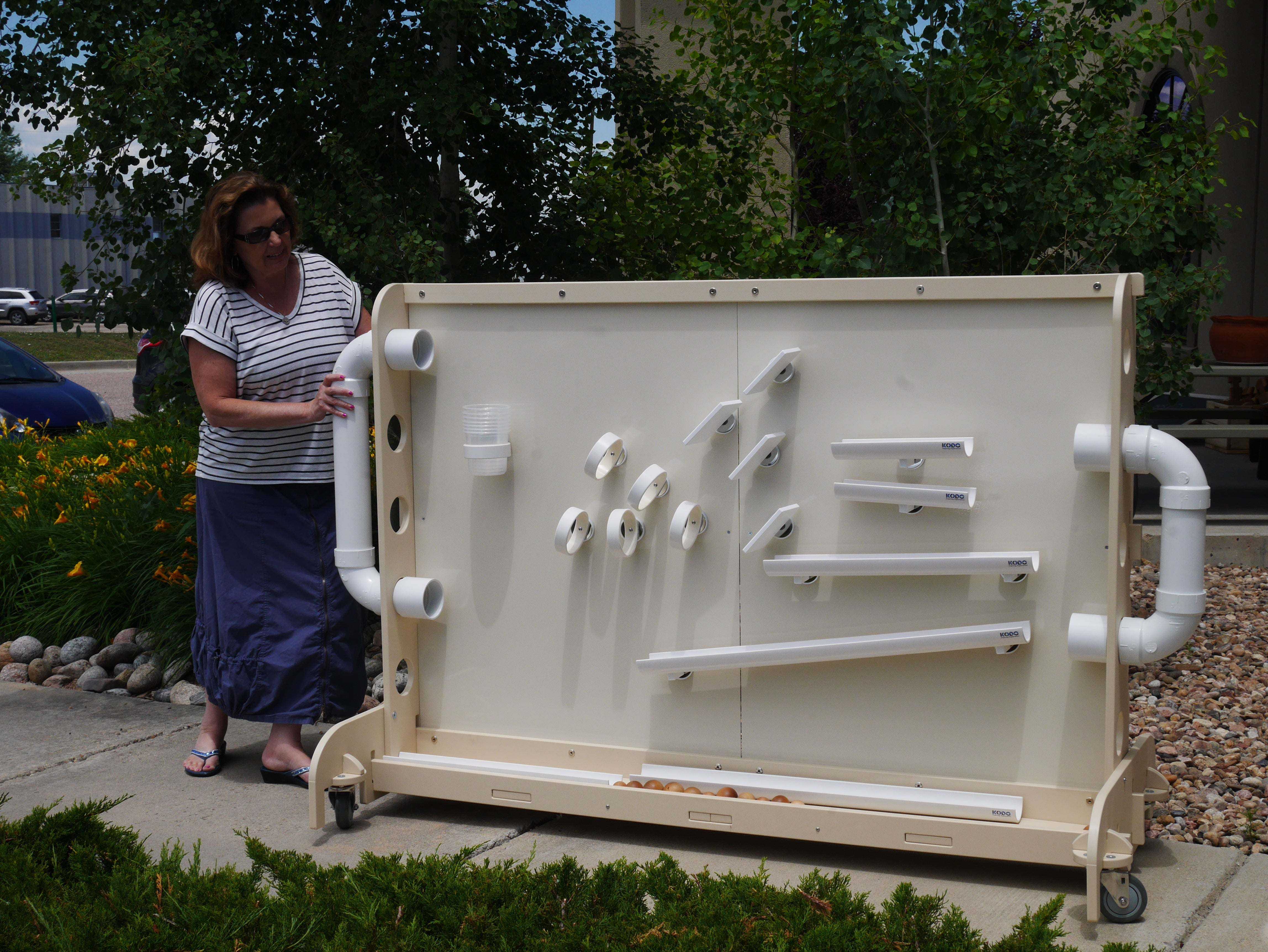 Outdoor Mobile Magnet Wall - Image 5